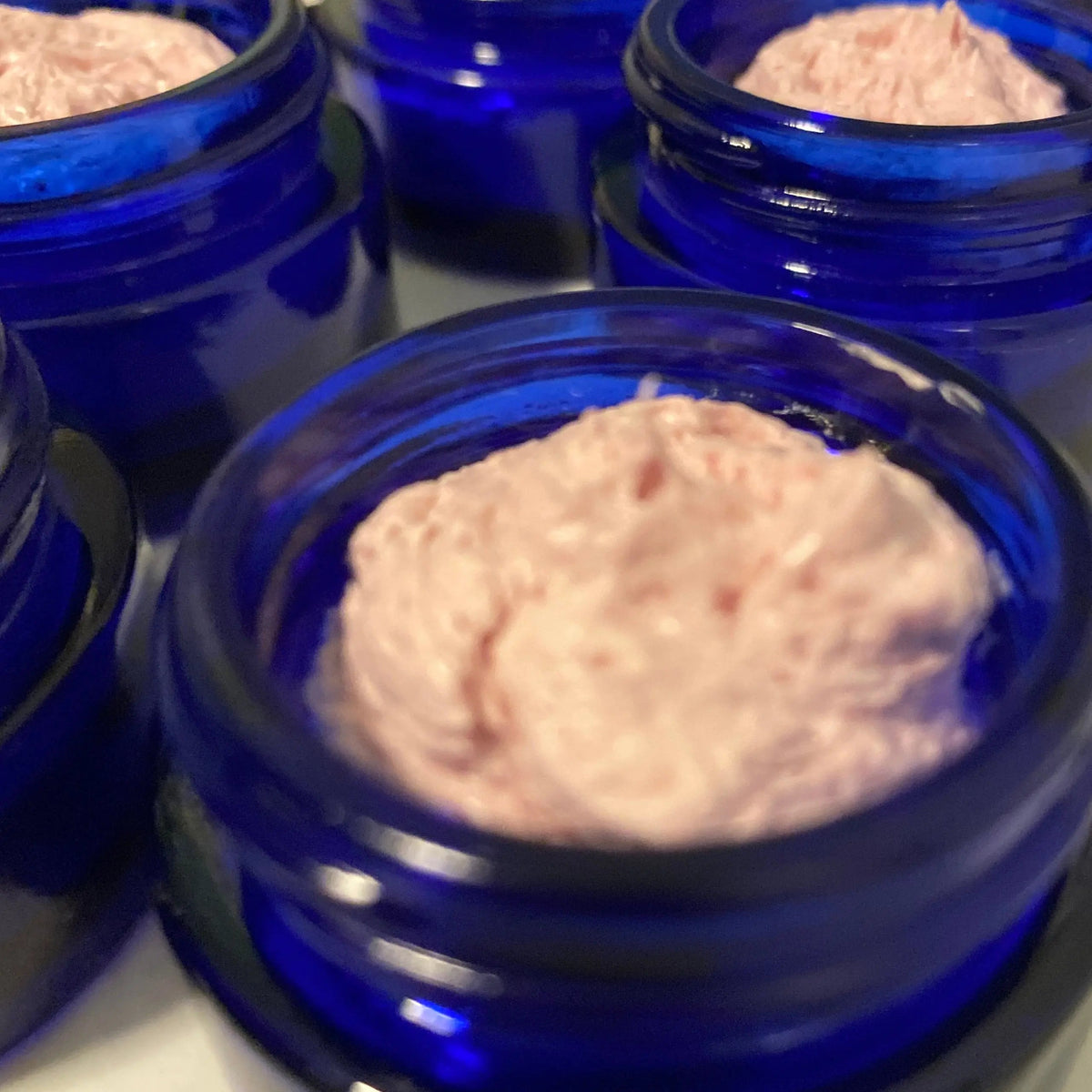 Luxurious Lip Cream