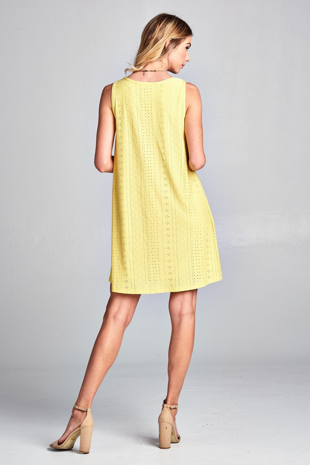Women's Vivid Solid Sleeveless Mini Modern Short Dress